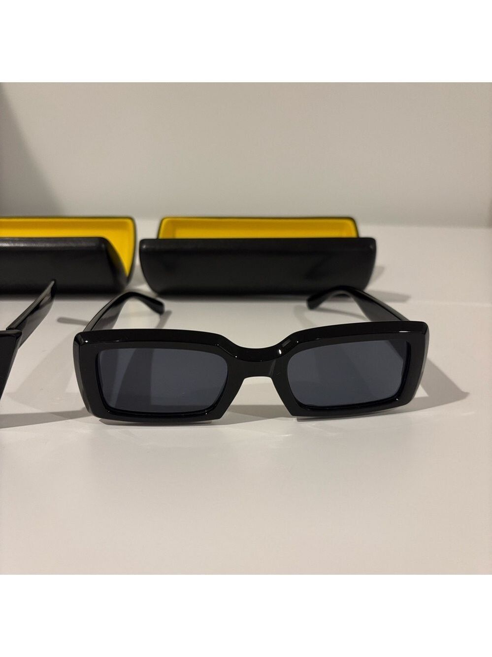 Fashion Sunglasses SET OF 3 in cases black - Picture 4 of 13